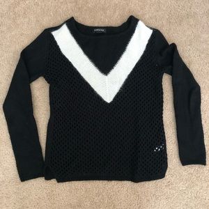 Trouve Black Pullover Crew Sweater